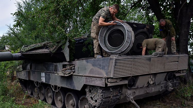 Die Wartung der Leopard-Panzer aus Deutschland ist wichtig für deren Durchhaltefähigkeit.