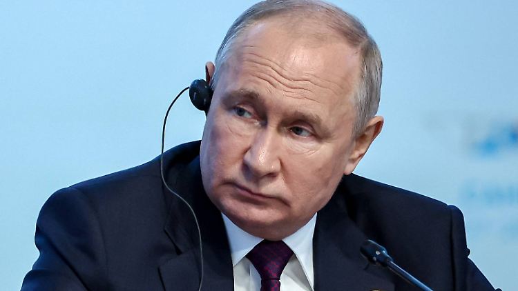 Putin spricht der Ukraine das Existenzrecht ab und hat bereits Teile des Landes Russland zugeschlagen.