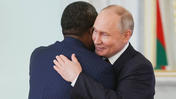 Eine der Botschaften des Gipfels sollte sein: Putin hat noch Freunde - doch die Afrikaner waren vorsichtig.