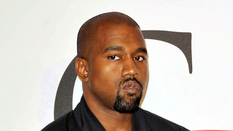 Kanye West versprach, auf Twitter, jetzt X, künftig keine antisemitischen Inhalte mehr zu posten. 