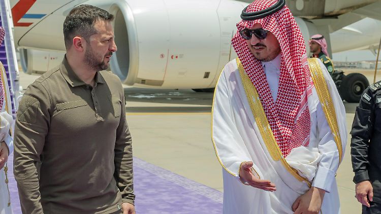 Schon im Mai war Präsident Selenskyj für Gespräche in Saudi-Arabien.