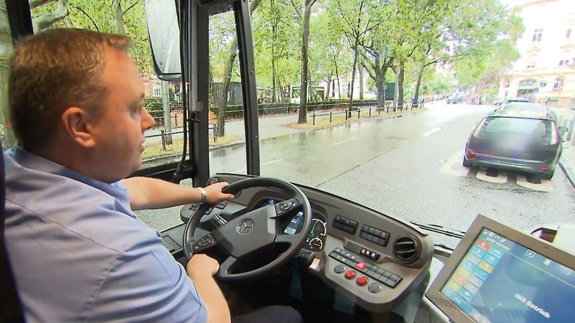 bus.JPG