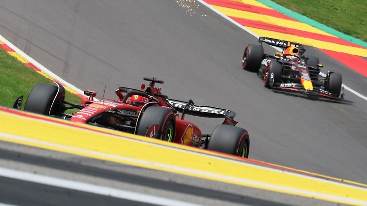 Ungewohntes Bild: Zwischenzeitlich musste Weltmeister in Spa hinterher fahren. Aber nur kurz.