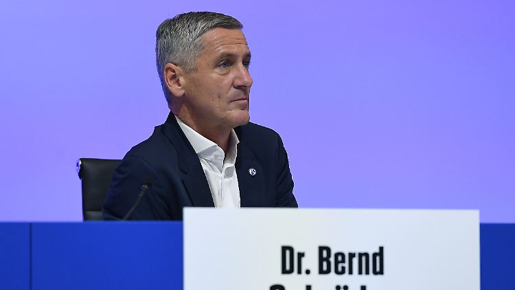 Bernd Schröder stand dem FC Schalke seit Anfang 2022 vor.