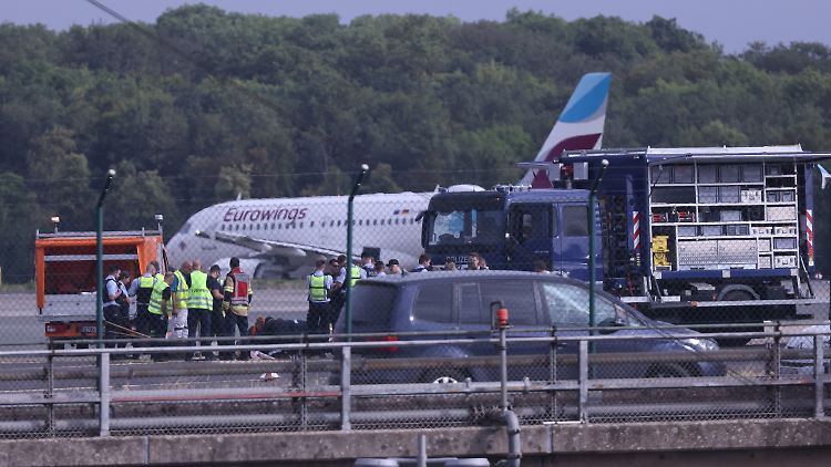 Bei der Lufthansa-Tochter Eurowings waren an den drei fraglichen Tagen 55 Flüge ausgefallen.