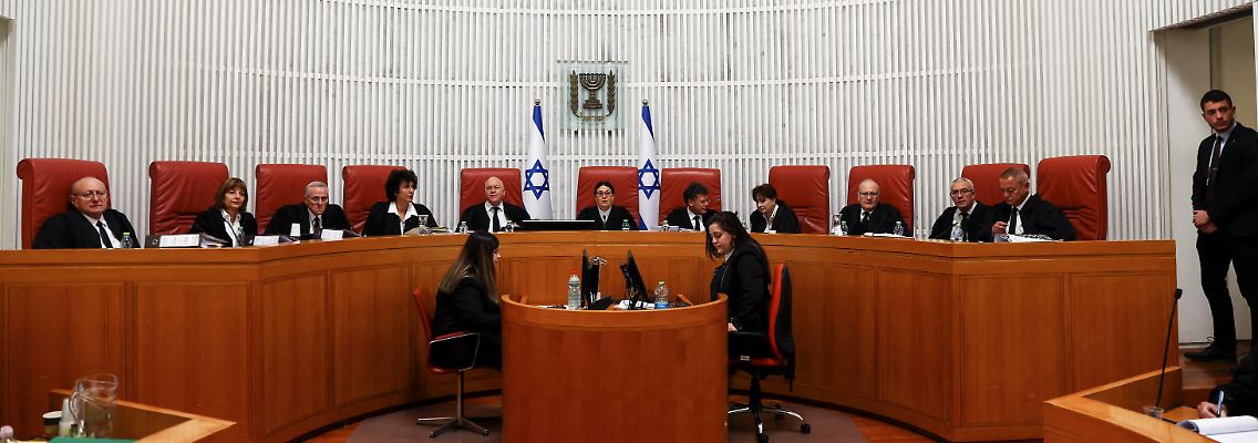 2023-01-05T111540Z_1151251443_RC2AKY9B4W2G_RTRMADP_3_ISRAEL-POLITICS-COURT.JPG