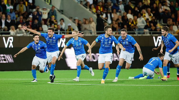 Sie wissen gar nicht, wohin mit ihren Gefühlen, die Spieler von KÍ Klaksvik.