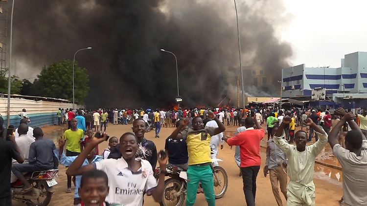 Die USA haben den Putsch im Niger scharf verurteilt.
