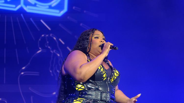 "Es ist nie meine Intention, jemandem ein ungutes Gefühl zu geben", schreibt Lizzo.