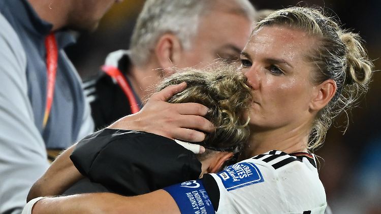 Trauer bei den DFB-Frauen.