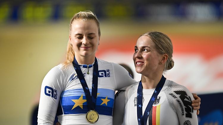 Holten Gold in Glasgow: Lea Sophie Friedrich (l) und Emma Hinze.
