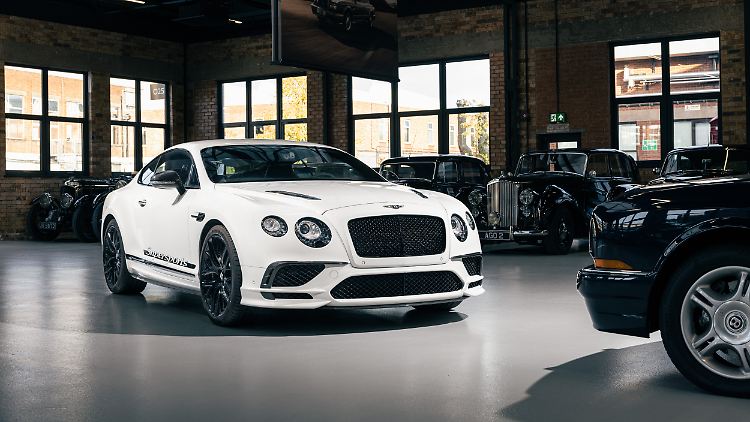 Eine sportliche Schürze ist unter anderem Merkmal des bulligen Bentley Continental Supersports.