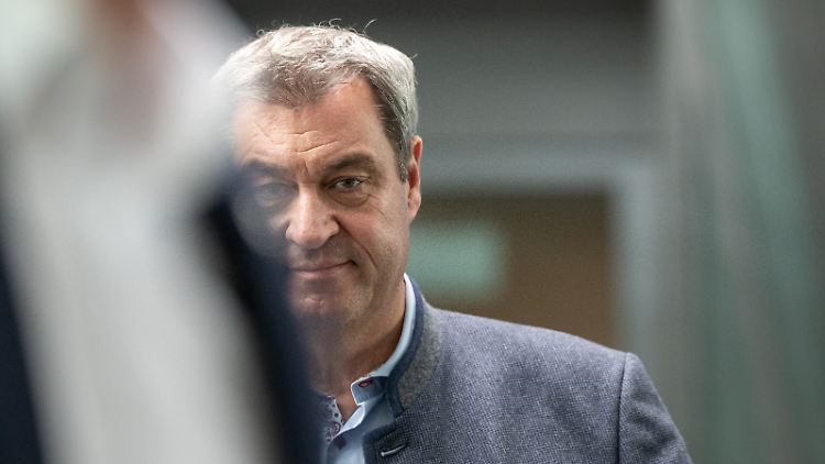 "Herr Söder ist flexibel darin, Stimmungen aufzugreifen und zu versuchen, sie für die CSU und für sich nutzbar zu machen", sagt die Politologin Jasmin Riedl.