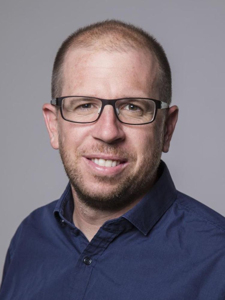 Professor Thomas Frölicher von der Uni Bern forscht über marine Hitzewellen und deren Auswirkungen.