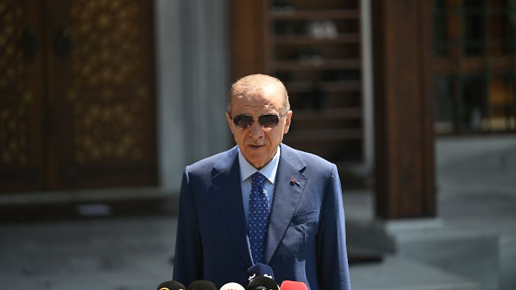 Erdogan will Putin noch diesen Monat treffen. 
