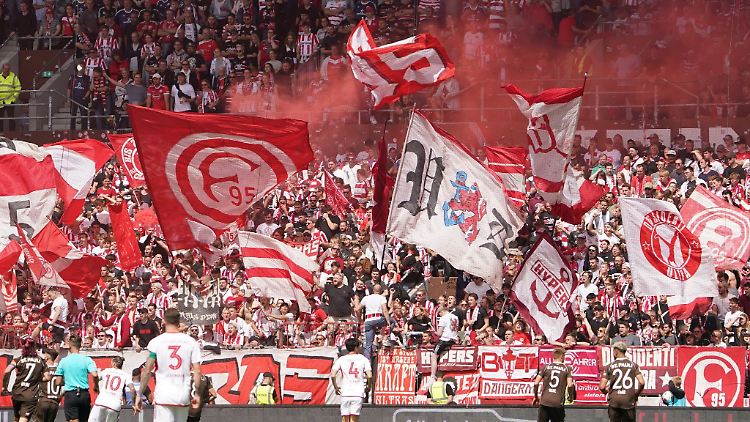 Düsseldorfs Fans können sich auf Fußball umsonst im heimischen Stadion freuen.