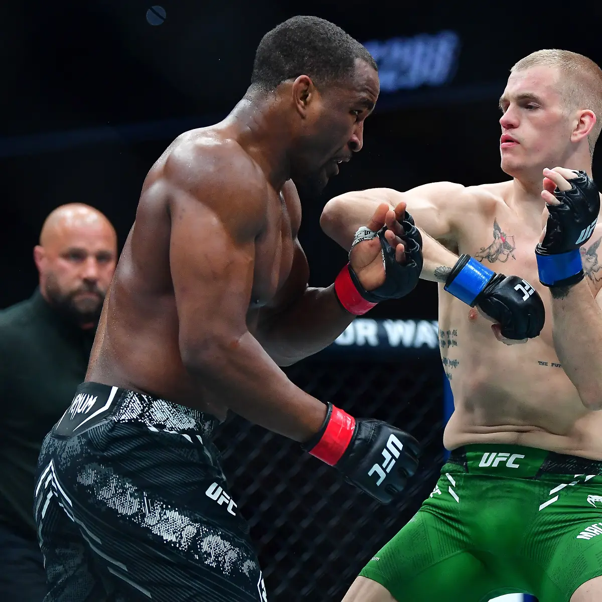 2024-02-18T045724Z-1137779591-MT1USATODAY22552395-RTRMADP-3-MMA-UFC-298-NEAL-VS-GARRY