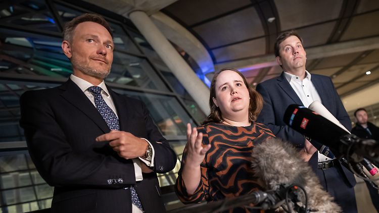 Die Stärkung der Wirtschaft steht laut Ricarda Lang ganz oben auf der Liste der Ampel-Koalition.
