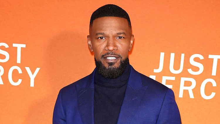 "Ich entschuldige mich zutiefst bei allen, die ich gekränkt habe", erklärte Jamie Foxx.