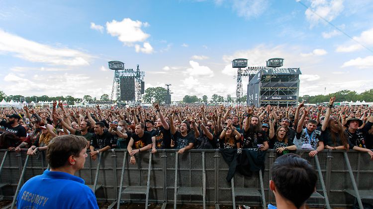 61.000 Fans feierten in Wacken - im nächsten Jahr soll die Besucherzahl wieder auf 85.000 steigen.