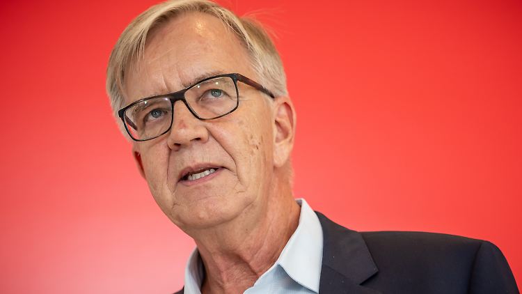 Dietmar Bartsch lässt offen, ob er wieder bei der Vorstandswahl der Linkspartei im September antritt. 