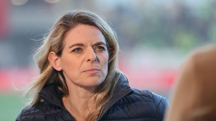 Nia Künzer ist selbst Fußball-Weltmeisterin.