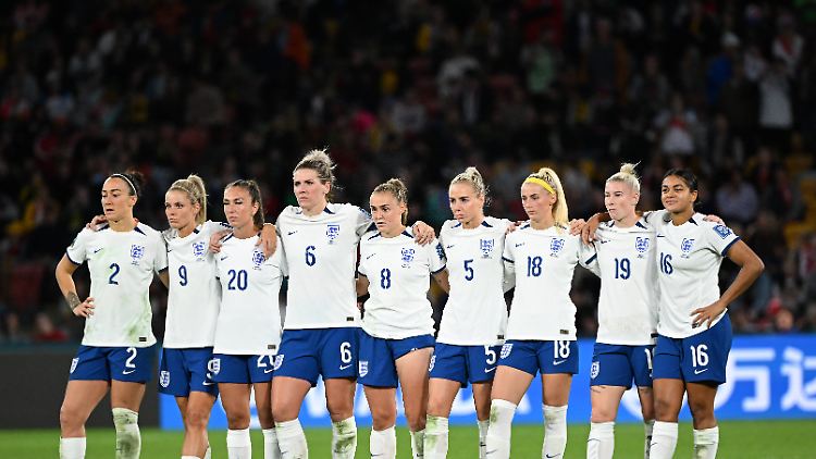 Die Europameisterinnen mussten ewig um den Einzug ins WM-Viertelfinale bangen.