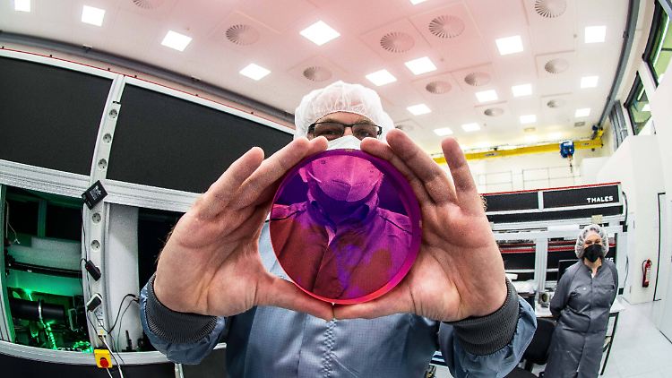 Bisher arbeitete Marvel Fusion mit der Uni München zusammen - dabei kamen solche Laser-Linsen zum Einsatz.