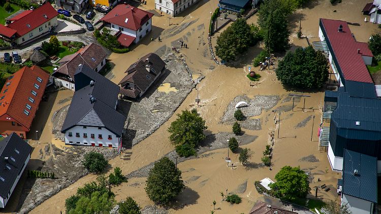 In Slowenien und Österreich hatten heftige Regenfälle massive Überflutungen und Erdrutsche ausgelöst.