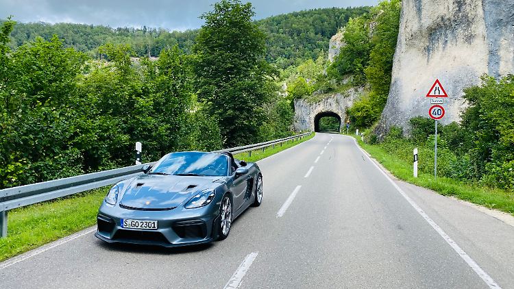Nirgends lässt sich der infernalische Sound dieses Top-Porsche besser genießen als in einem Tunnel.