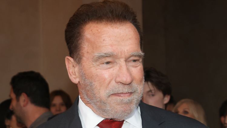 Er kann viel, aber nicht so richtig lesen und schreiben: Arnold Schwarzenegger.
