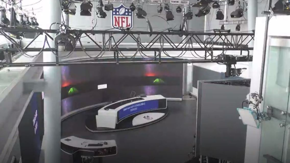 nfl.JPG