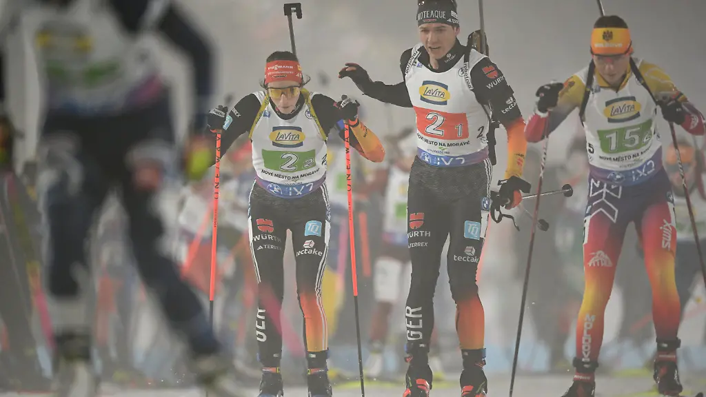 82114cd61bccb2bfd408519c3b93bb2c