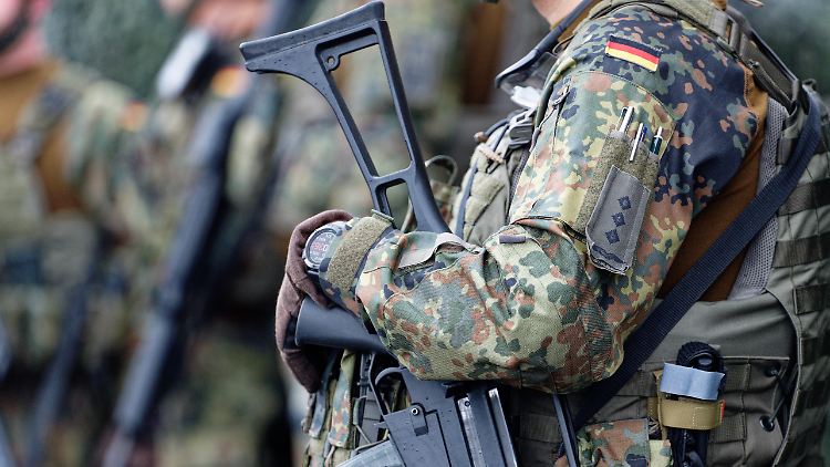Selbstreinigungskräfte beschworen: Bundeswehr soll bei radikalen Tendenzen in der Truppe aufmerksam sein.