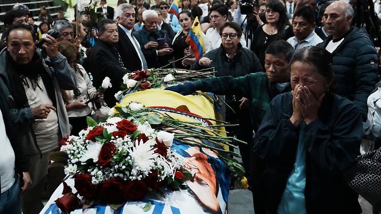 Viele Menschen weinten um den ecuadorianischen Präsidentschaftskandidaten Fernando Villavicencio.