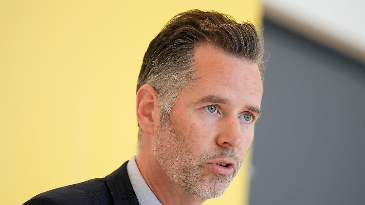 FDP-Fraktionsvorsitzender Christian Dürr fordert mehr bürokratische Entlastung für Unternehmen.