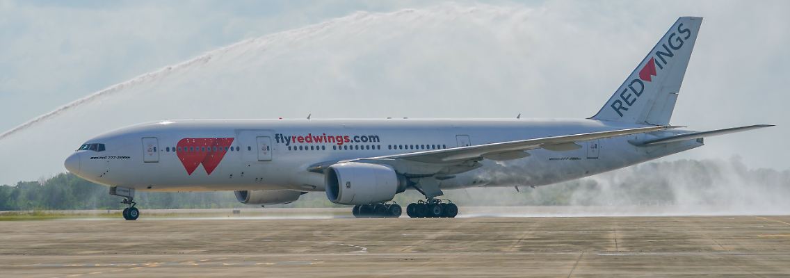 389625806.jpg