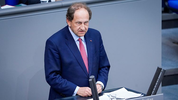 Alexander Graf Lambsdorff hofft, dass trotz der Spannungen ein professioneller Kontakt zu Moskau möglich ist.