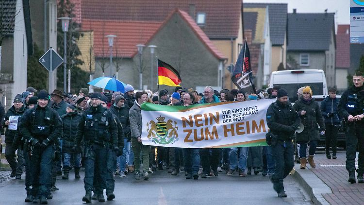 Die meisten Aufmärsche seien sogenannte "Nein zum Heim"-Demonstrationen gewesen.