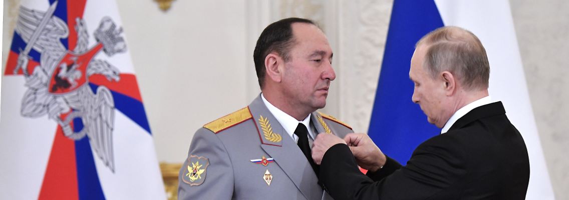 98246641.jpg