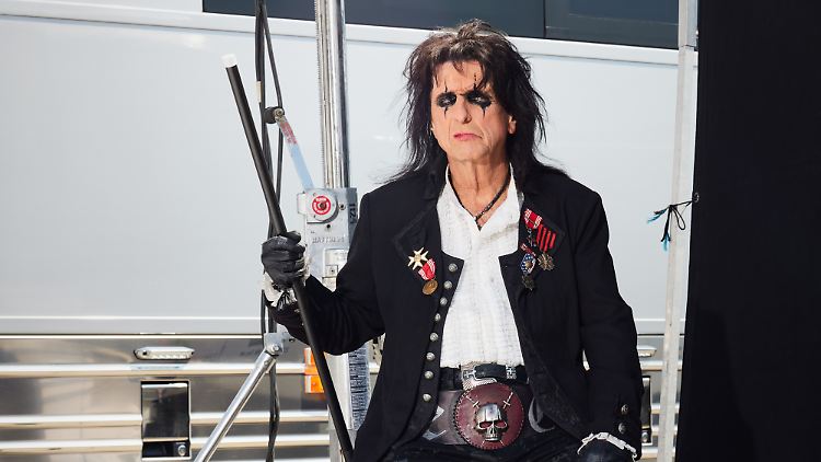 Besser in Form denn je: Alice Cooper.