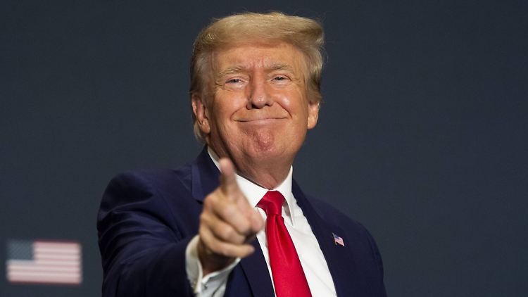 Wird sich erstmal bedeckt halten, was den Georgia-Prozess angeht: Donald Trump.