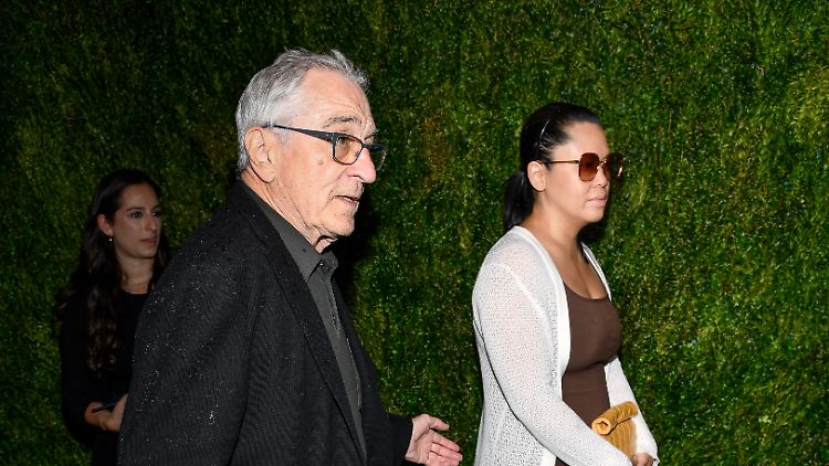 Robert De Niro bei einer Veranstaltung mit seiner Freundin Tiffany Chen.