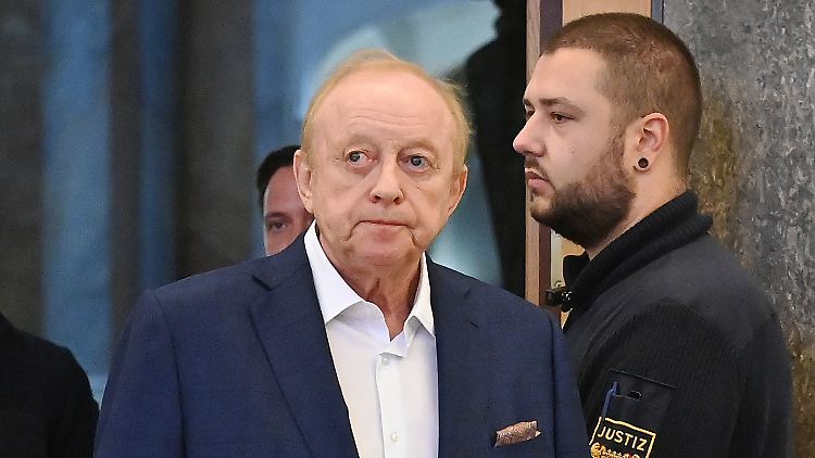 Laut Gericht hat Schuhbeck 2,3 Millionen Euro am Fiskus vorbeigeschleust. 