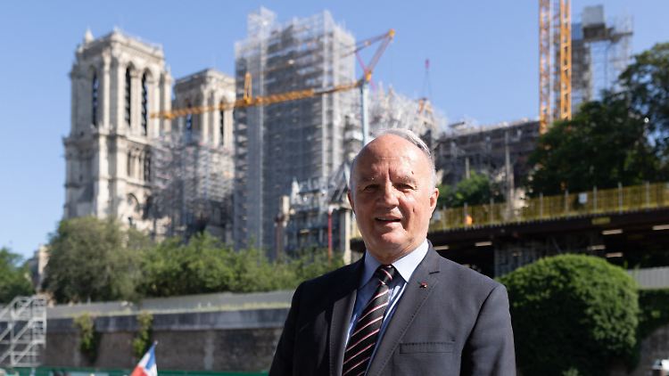 Jean-Louis Georgelin wurde unter anderem mit dem Wiederaufbau von Notre-Dame beauftragt, weil er gläubiger Katholik war.