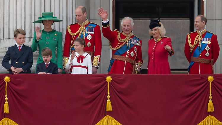 König Charles III. und Camilla setzen bei der Zukunft der Monarchie auf William und Kates Beliebtheit.