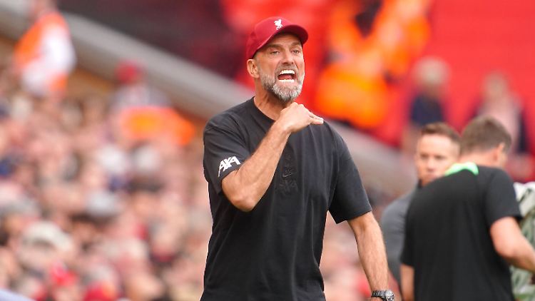Jürgen Klopp kämpft an der Seitenlinie.