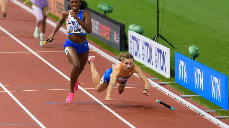 Nur wenige Schritte fehlten Femke Bol zu WM-Gold mit der Mixed-Staffel über 4x400 Meter.