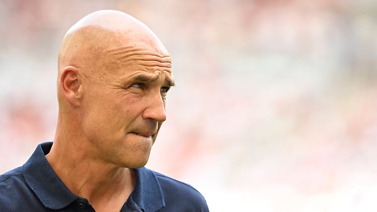 Angespannt nach dem Katastrophen-Start: Thomas Letsch.