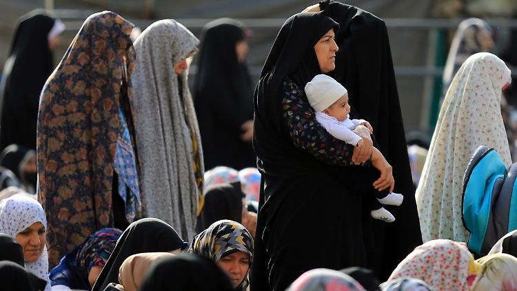 Die Strafreform ist eine Antwort der klerikalen und politischen Führung auf die von Frauen angeführten Proteste gegen die Islamische Republik. 